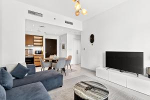 ALiving Luxury 1BR I Near Burj Khalifa & Dubai Mall I Burj Crown, Downtown Dubai