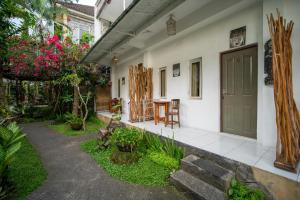 Kubu Sari