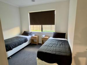 Stunning 5 x Bedroom Holiday Home in Donnybrook 29KM from Airport!