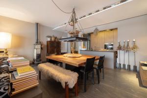 Church Hill by Arosa Holiday