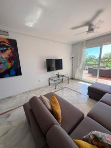 Lovely 2 bedroom Locrimar V walk to beach RDR260
