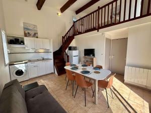 Appartement T2 mezzanine Cap dAgde CT700-098