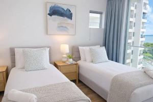 Luxury Coral Coast Retreat - Waterfront 3BR