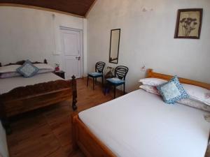 Serene 2BR Hill Cottage in Kurseong by Homeyhuts