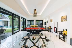 Luxury 1BR Pool Villa Bali-Pool Table-Garden