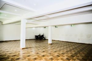 Hotel Ayodhya