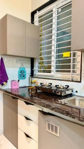 Hostique Willow, For Romantic Stays Cozy Studio near High Street