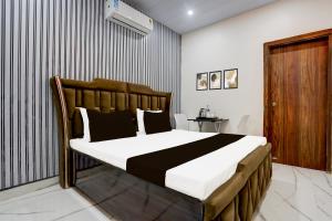 Hotel O Athiti Palace