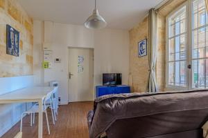 Marceau - T2 avec 1 Chambre 1 Salle de Bain et 1 Canapé Lit