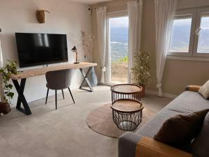 Villa Melín breathtaking views,private heated pool