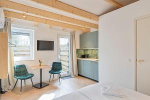Studio Oak & Studio Linde