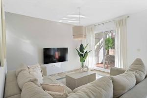 Villa Mare - Seaview Luxury House with Private Jacuzzi