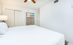 Phoenix VII 7503 condo