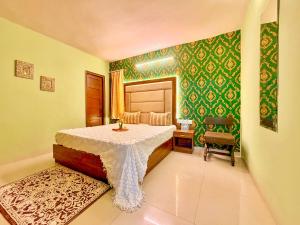 The Bay Leaf Resort