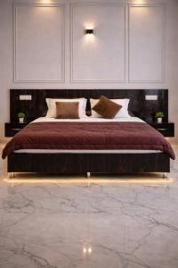 Craviq Hotels & Resturants