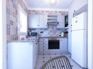 Apartamento con WiFi, AC y Parking a 300m de la Playa de Riells, para 4 Personas - ES-325-9