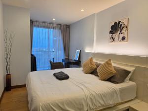 Luxury condominium the astra condo