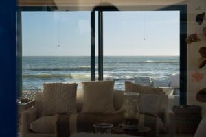 Casa Blue- Luxury Beachfront villa