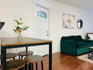 Westside Crown Plaza