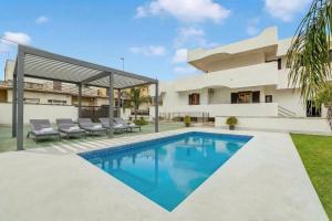 Tenuta Marrocco with Shared Pool