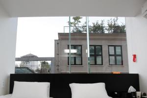 Ekonomy Hotel Myeongdong Premier