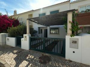 Algarve, 4 Bedrooms Independent House, Pêra