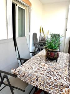 Apartamento a 1 Min de Playa Calypso con Terraza