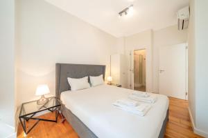 GuestReady - Stylish apt w balcony in Graca
