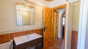 Casa Ramirez Almachar by Ruralidays