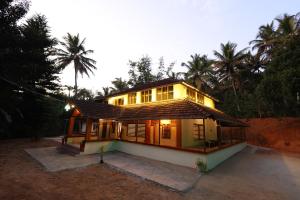 Vayuvana Heritage Organic Farm Resort