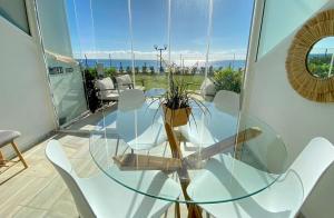 Aguamarina IV Frontline Beach, Direct Sea Views