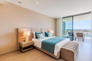 The Ocean Penthouse VR2-5A