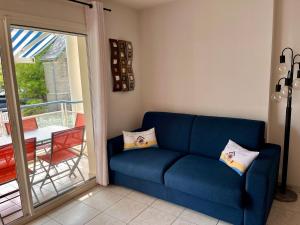 Appartement 2 pièces 150 m de la plage avec garage privé
