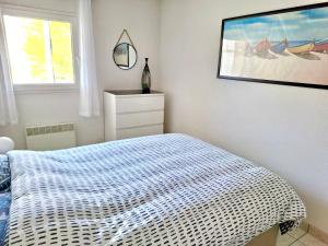 Appartement 2 pièces 150 m de la plage avec garage privé