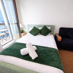 Canary Wharf Apartment