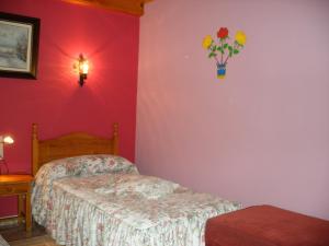 Triple Room room in Hotel Ca de Graus