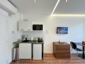 UrbanFlat 208 - Studio au centre de Paris SD8