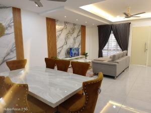 HOMESTAY IMPIAN AYER MOLEK MUSLYM only