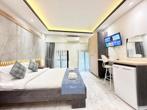 Blue Mansion Hotel & Flats