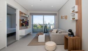 Modern 1BR in Prime Area Pool Gym