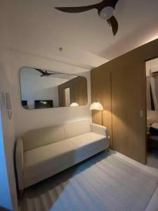 SMDC Lush 24F - Fully furnished 1BR in Makati