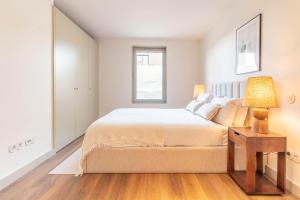Chic 2BR Duplex by LovelyStay