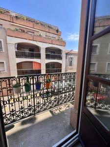 Studio centre-ville face aux halles - les grands buffets