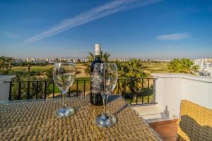 Stunning 2 Bedroom 2 Bathroom Town House - CE7LT