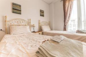 2 Bedroom Apartment - RO822LT