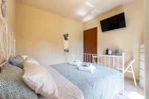 White Coral Rooms self check-in