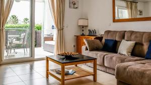 Modern Stunning Townhouse 3 bed 2 bath on La Torre CE51LT