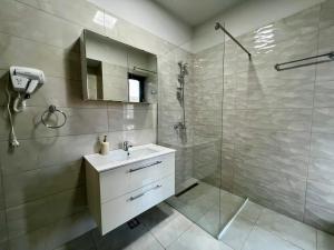 Lunavera Aparthotel 3 SELF CHECK-IN #Otopeni #Airport #Therme #Bucharest