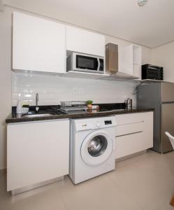 Sunny 1BR in Prime Asuncion Pool & Gym