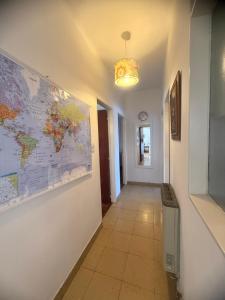 Luminoso depto de 3 amplios dormitorios y living comedor, cochera gratuita